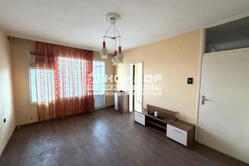 Two-room apartment in Karshiyaka with terrace near the French High School