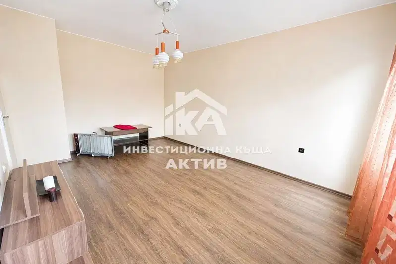 Двустаен апартамент с тераса в Кършияка, Пловдив