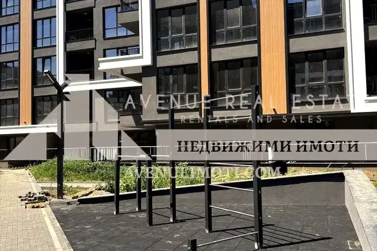 Тристаен апартамент с тераса в Кършияка, Пловдив