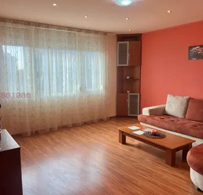 Photo 3 — Four-room apartment in Karshiyaka, Plovdiv with elevator
