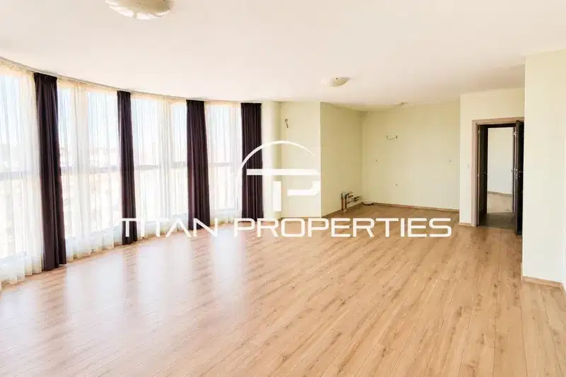Multi-room apartment with 3 bedrooms in Karshiyaka, Plovdiv