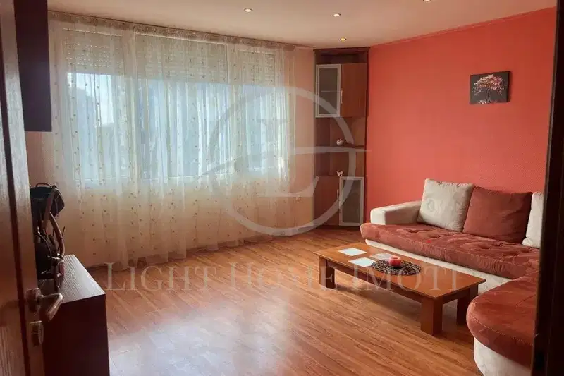4-room apartment in Karsiyaka with two terraces in Plovdiv