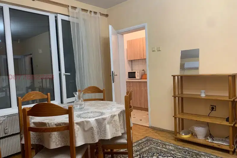 Двустаен апартамент с тераса в Кършияка, Пловдив