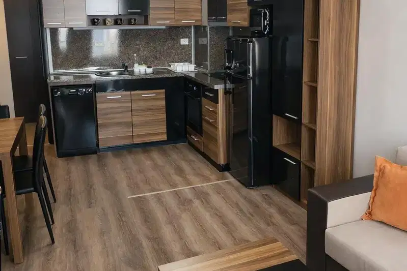 Двустаен апартамент в Кършияка, Пловдив с асансьор и луксозен ремонт