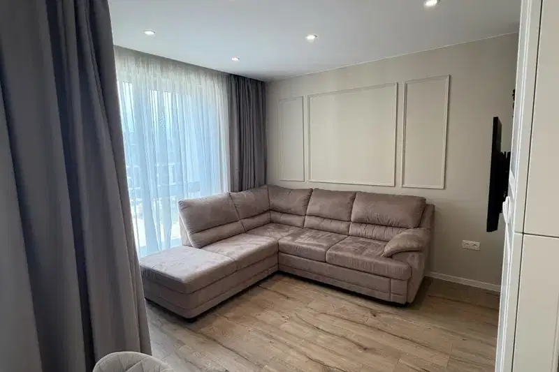 Two-room apartment in Karshiyaka with controlled access