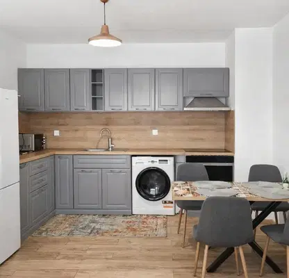 Photo 3 — Three-room apartment in Karshiyaka, Plovdiv with elevator