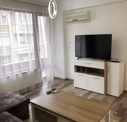 Снимка 2 — Тристаен апартамент в Кършияка, Пловдив на 4-ти етаж