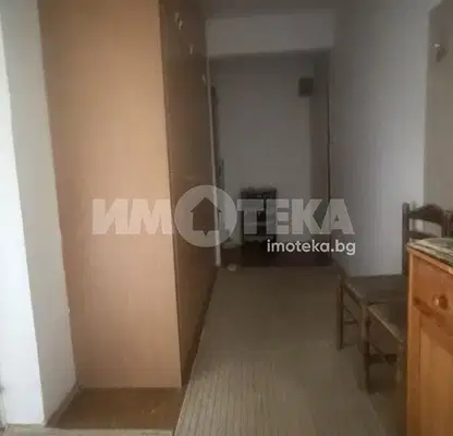 Photo 3 — One-room apartment in Kyuchuk Parij, Plovdiv with elevator