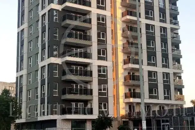 Едностаен апартамент с югоизточно изложение в Кючук Париж, Пловдив