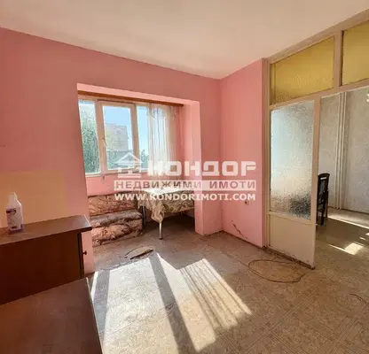 Photo 3 — 2-room apartment in Kyuchuk Parizh, Plovdiv, suitable for renovation