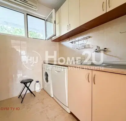 Photo 3 — Two-room apartment in Kyuchuk Parizh with terrace and parking