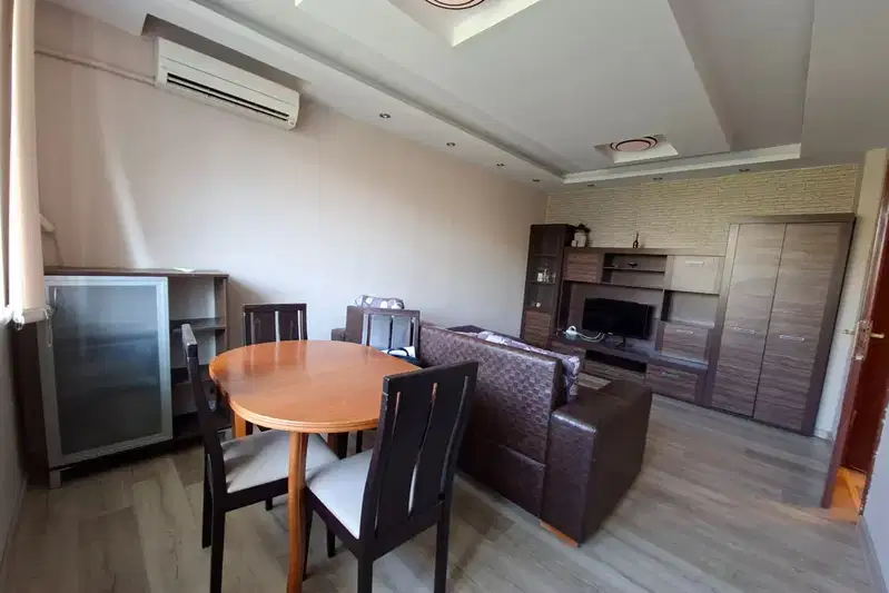 Three-room apartment with terrace in Kyuchuk Parizh, Plovdiv