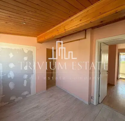 Photo 4 — Spacious 4-room apartment in Kyuchuk Parizh with two entrances