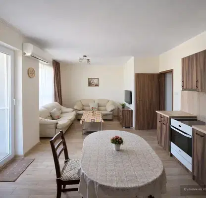 Photo 3 — Three-room apartment in Kyuchuk Parij, Plovdiv with elevator