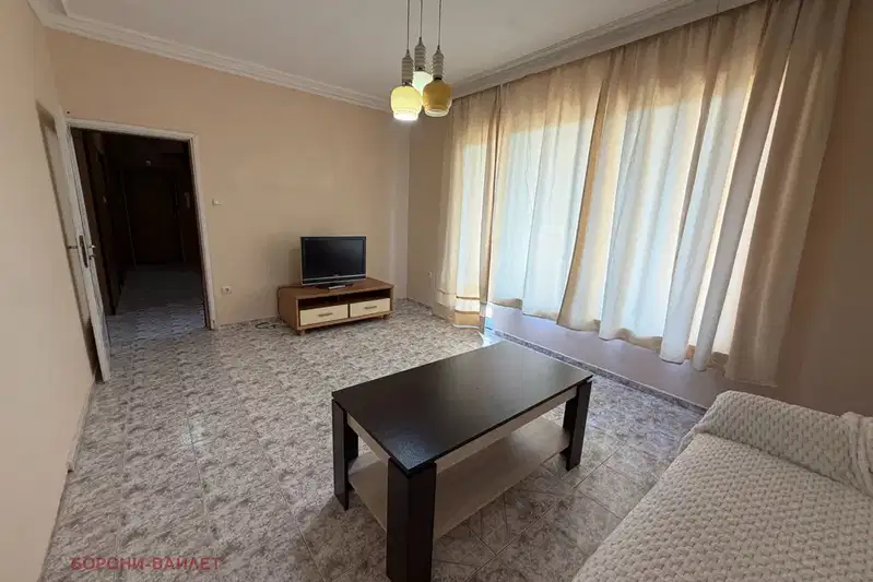 Three-room apartment with two terraces in Kyuchuk Parij, Plovdiv