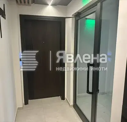 Photo 2 — Four-room apartment in Studentski Halm, Plovdiv with elevator
