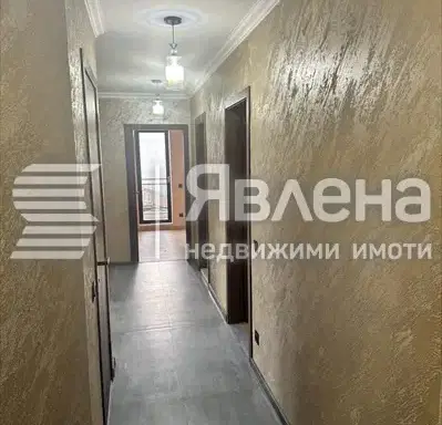 Photo 3 — Four-room apartment in Studentski Halm, Plovdiv with elevator