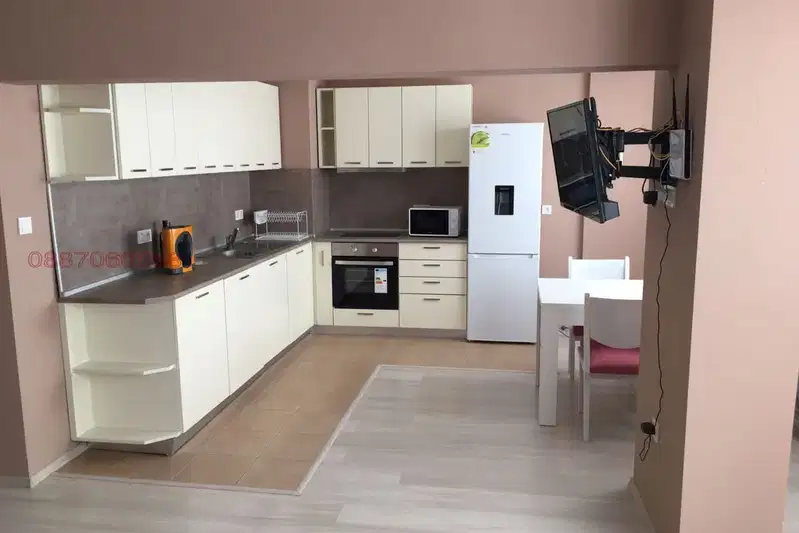 Two-room apartment with south aspect in Mladezhki Halm, Plovdiv