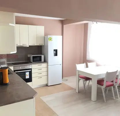 Photo 3 — Two-room apartment with south aspect in Mladezhki Halm, Plovdiv