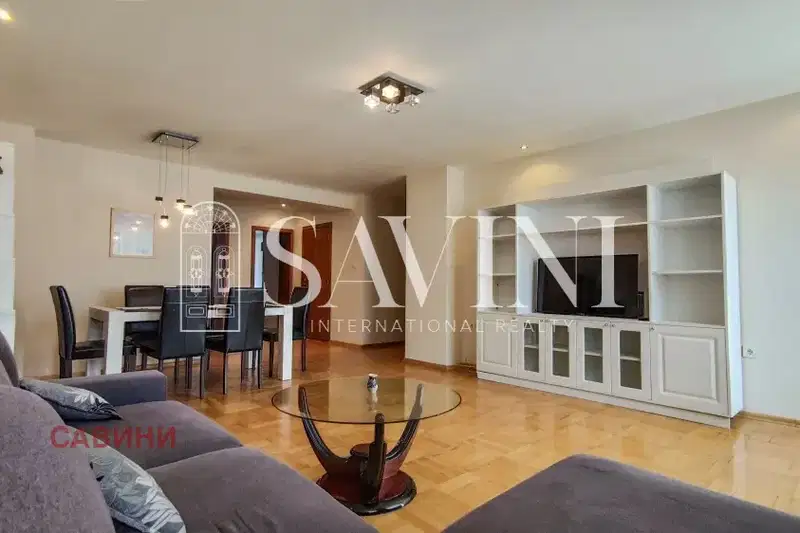 Three-room apartment with 3 terraces in Studentski Halm, Plovdiv