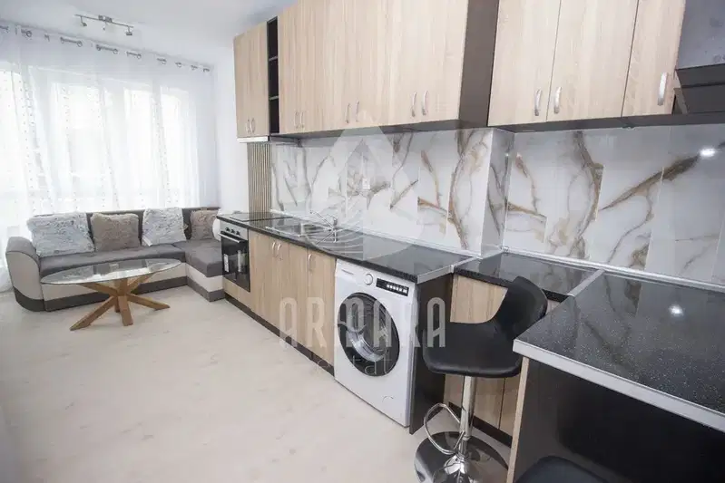 Three-room apartment with elevator in Ostromila, Plovdiv