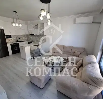 Photo 3 — Two-room apartment in Ostromila with elevator and luxury furnishings