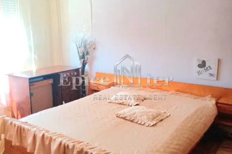 Three-room apartment with 4 rooms in Proslav, Plovdiv