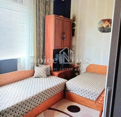 Photo 2 — Three-room apartment with 4 rooms in Proslav, Plovdiv