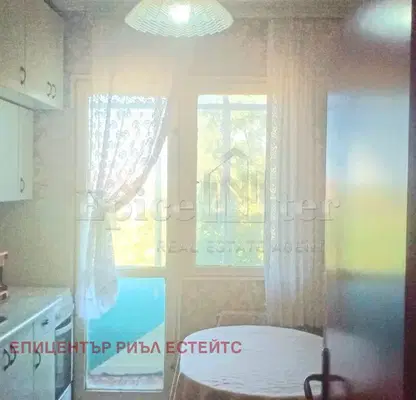 Photo 3 — Three-room apartment with 4 rooms in Proslav, Plovdiv