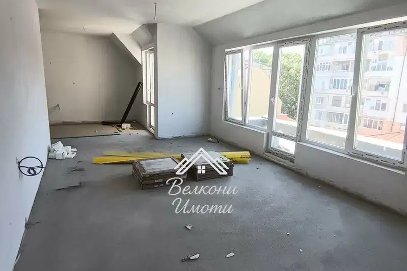 Three-room apartment in Sadiyski, Plovdiv with elevator and parking