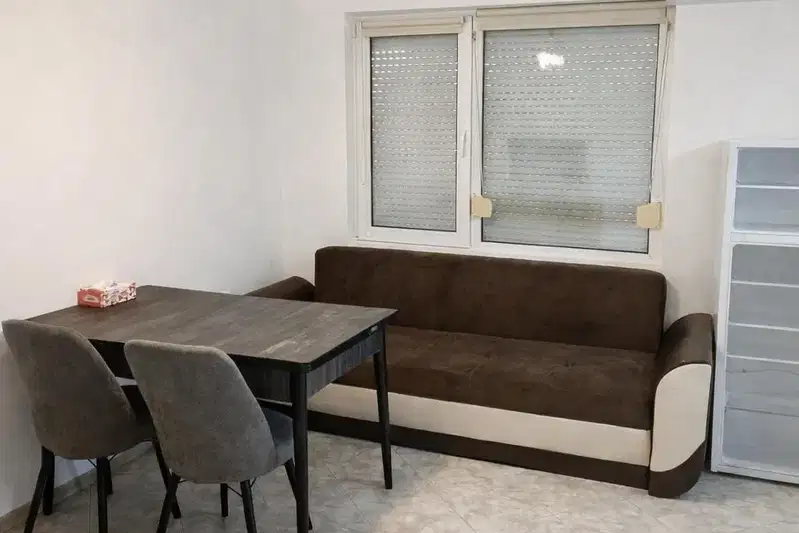 Three-room apartment in Sadiyski, Plovdiv with elevator
