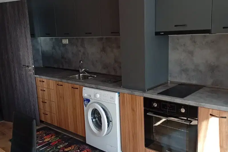 Three-room apartment in Sadiyski, Plovdiv with parking space