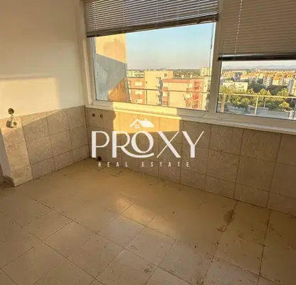 Photo 2 — Two-room apartment on top floor in Trakiya, Plovdiv with panoramic view