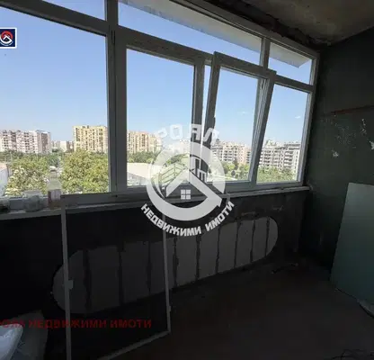 Снимка 5 — Двустаен апартамент с 2 балкона в Тракия, Пловдив