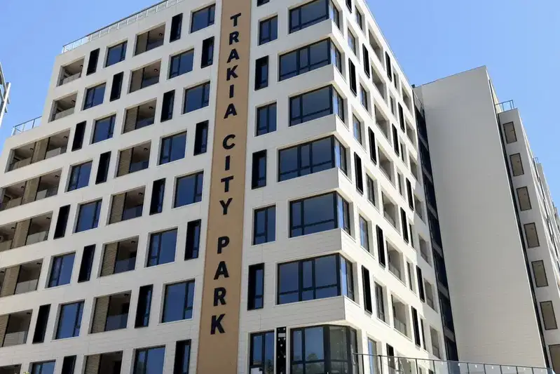 Two-room apartment in Trakiya with southwest aspect