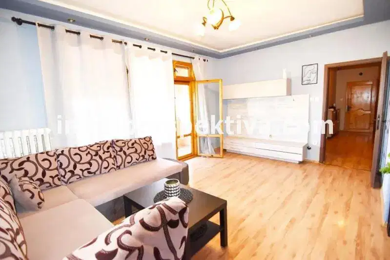 Three-room apartment with a view of Lauta Park in Trakia, Plovdiv