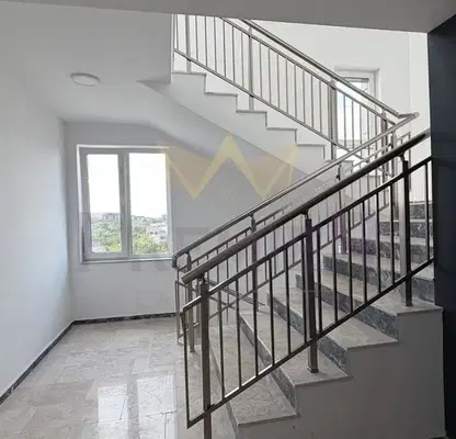 Photo 4 — Spacious 3-room apartment in Trakiya with panoramic terrace