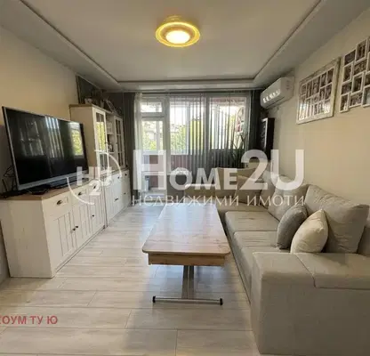 Photo 2 — Three-room apartment with two terraces in Trakiya, Plovdiv
