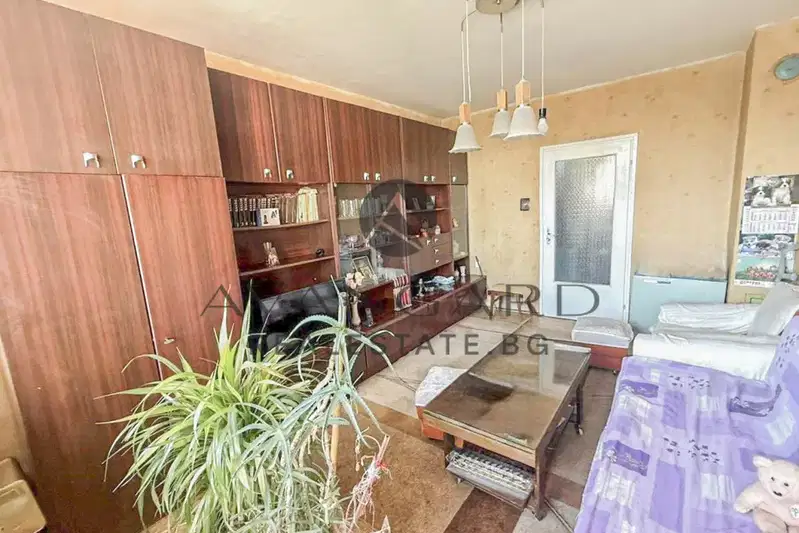 3-стаен апартамент с 3 тераси в Тракия, Пловдив