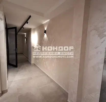 Снимка 5 — Тристаен апартамент в Тракия, Пловдив с тераса