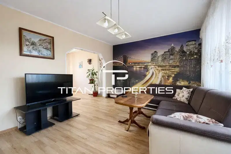 4-bedroom apartment in Plovdiv, Trakiya