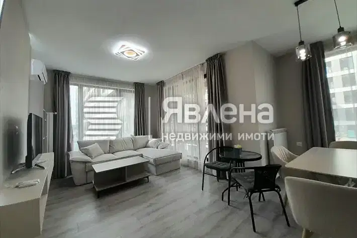 Двустаен апартамент с тераса в Тракия, Пловдив
