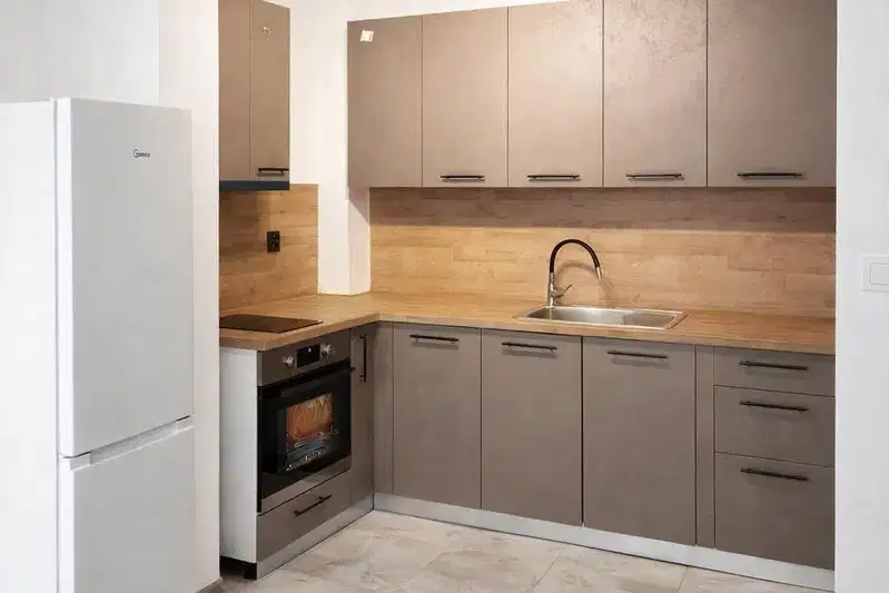 Three-room apartment in Trakiya, Plovdiv with elevator and renovation