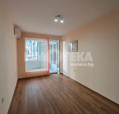 Photo 2 — Two-room apartment in Vustanicheski, Plovdiv with elevator