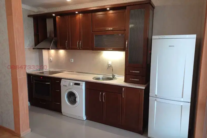 Three-room apartment in Zaharna Fabrika, Plovdiv, with elevator