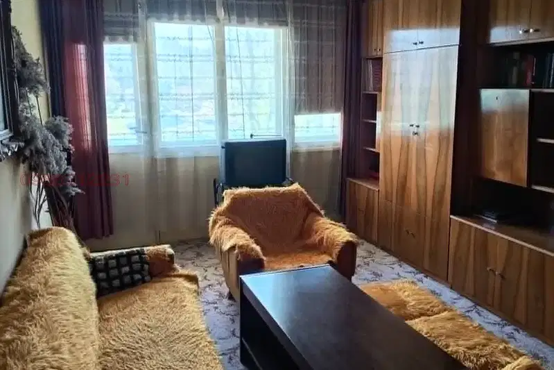 Многостаен апартамент в Търговище, Попово