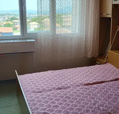 Снимка 2 — Тристаен апартамент в Търговище, Попово