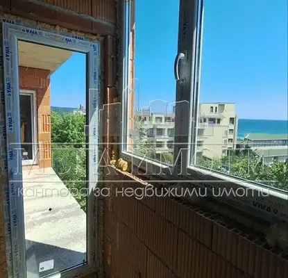 Снимка 2 — Едностаен апартамент в Бургас, Приморско