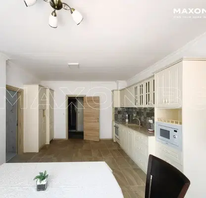 Снимка 5 — Тристаен апартамент в Бургас, Приморско