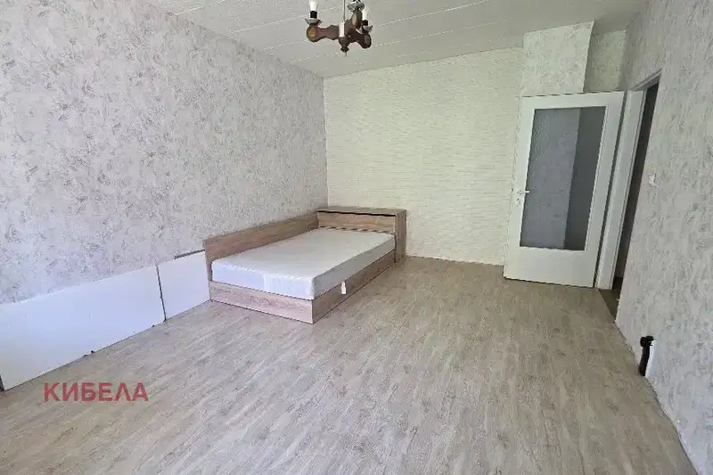 Едностаен апартамент в Перник, Радомир